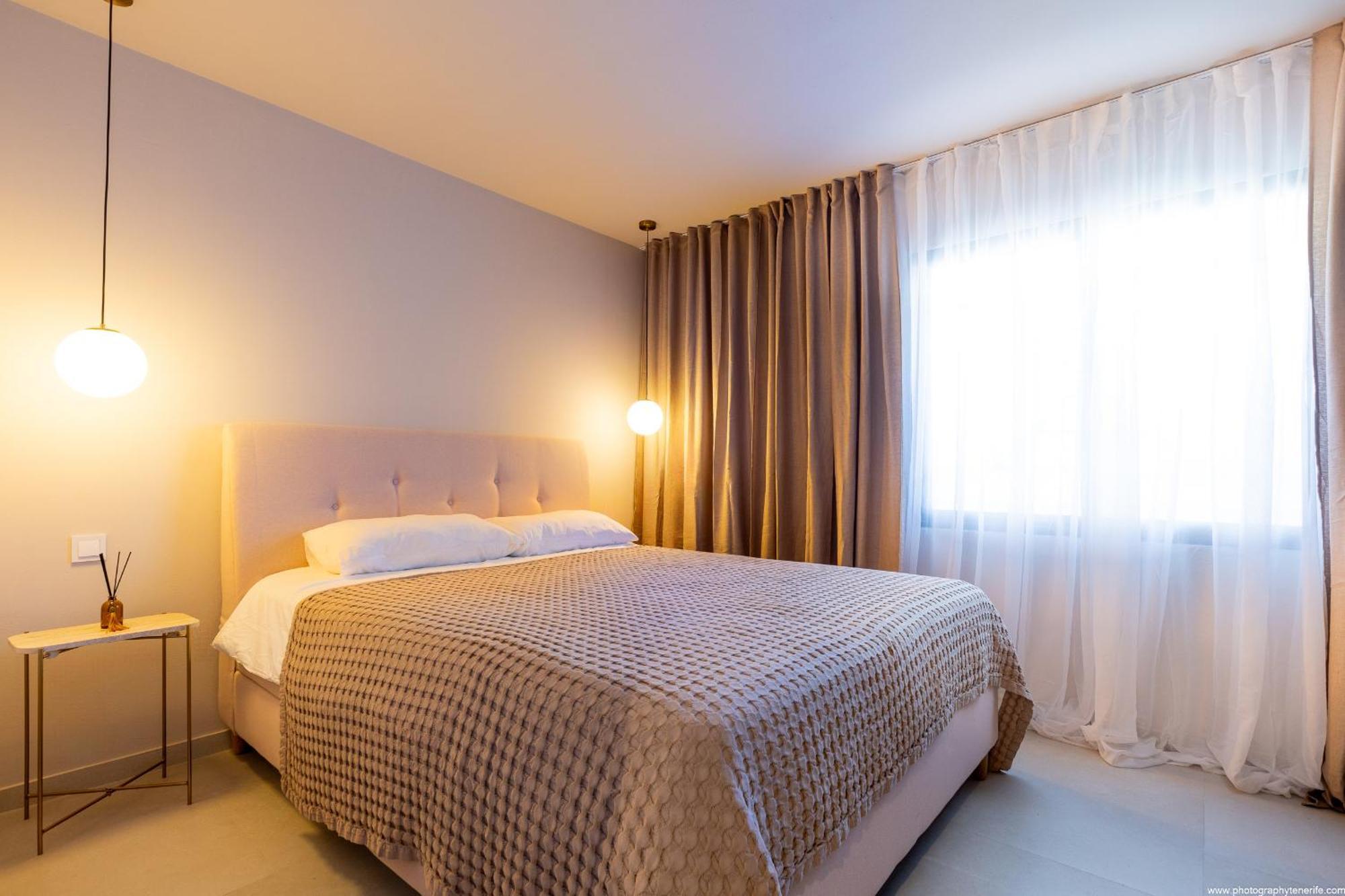 Appartement Castle Harbour Elegant 1-bedroom - Heated Pool, Air Conditioning & Fiber Internet In Cristianos *