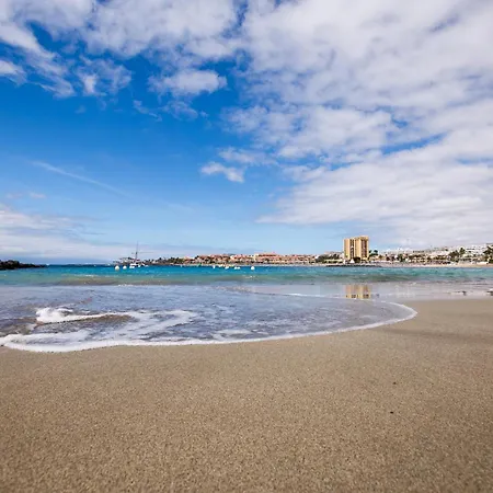 Castle Harbour Elegant 1-Bedroom Apartment - Heated Pool, Air Conditioning & Fiber Internet In Los Cristianos Los Cristianos  Extérieur photo
